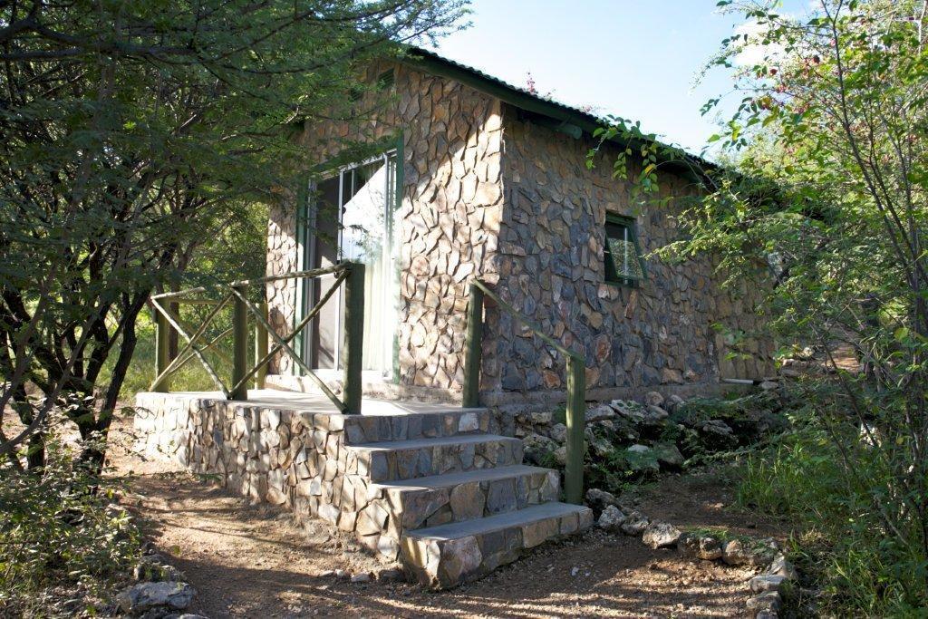 Sasa Safari Camp & Tours Villa Outjo Bilik gambar